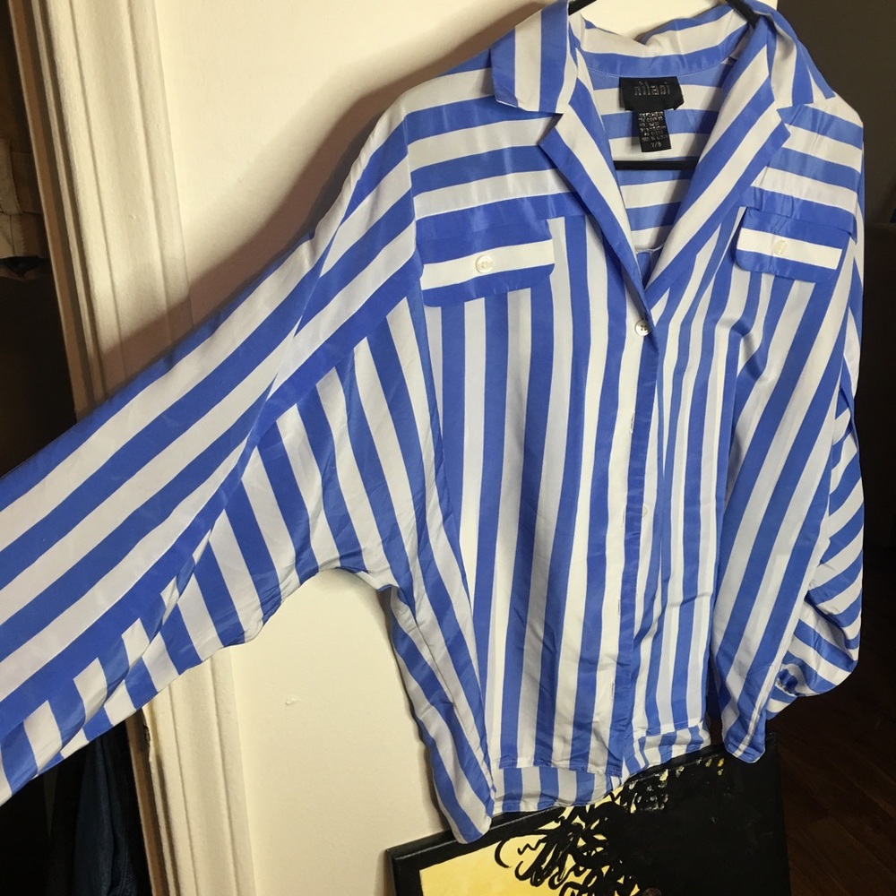Nilani Button-down